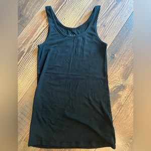 Women’s black tank